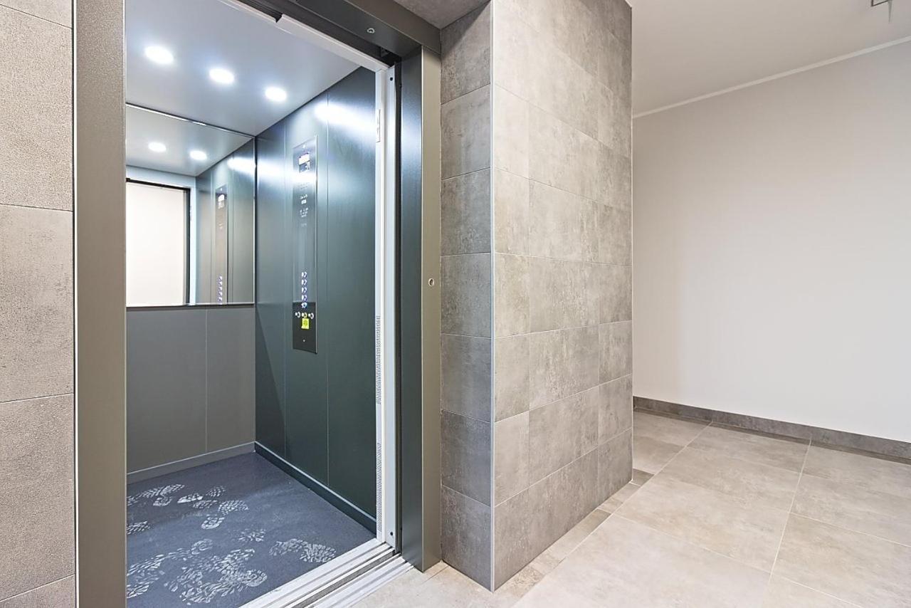 Varsovia Residence Apartament 19 Parking Ельблонг Екстер'єр фото